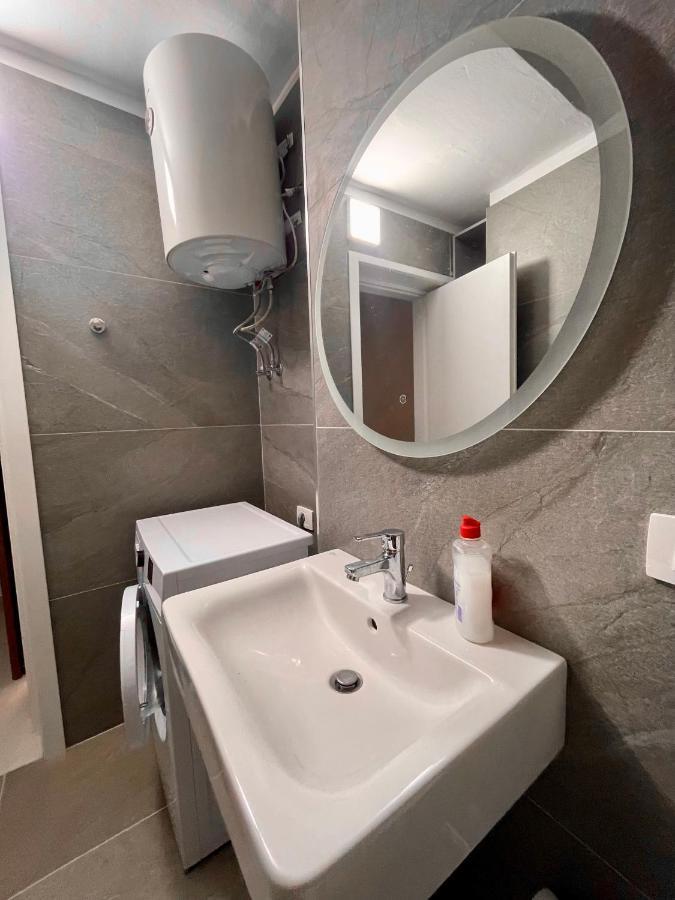 Azura Saranda Terraces Apt المظهر الخارجي الصورة